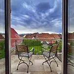 Storchenhof Апартаменты *