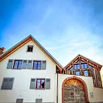 Апартаменты Storchenhof Тенинген